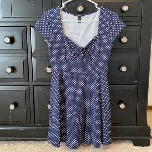 Casual Polka Dot Mini with Keyhole Cutout